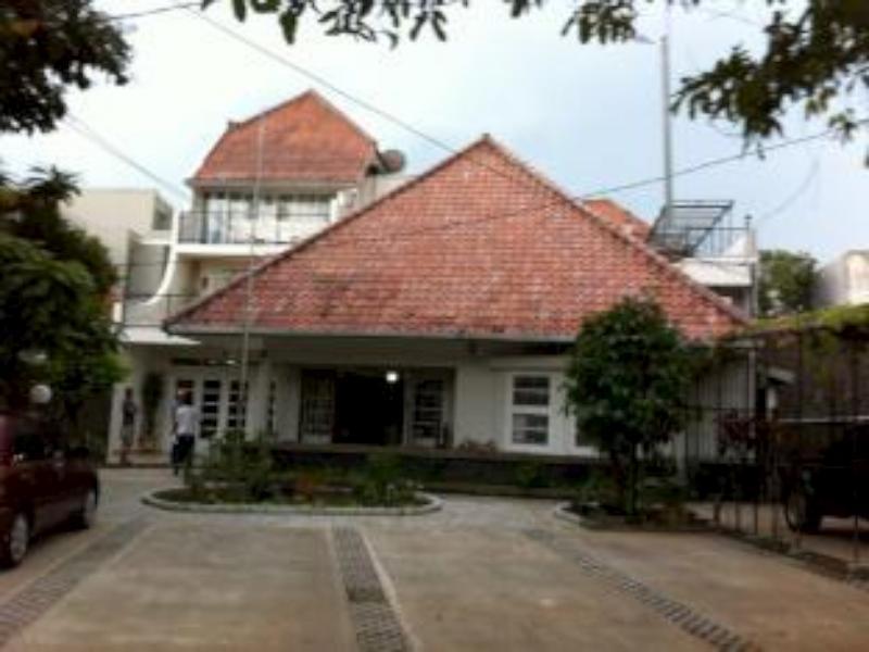 La Nostalgie Boutique Guest House Bandung Esterno foto